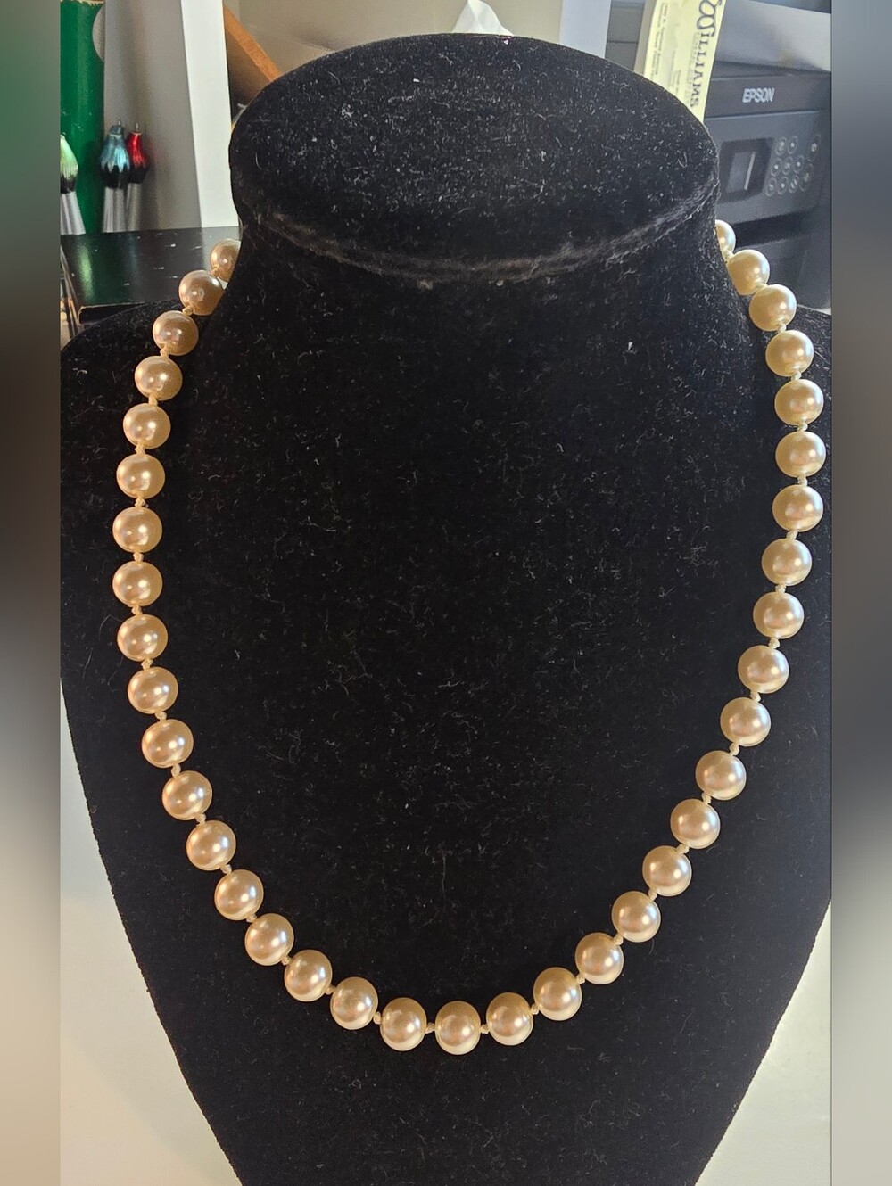 Vintage Lovely Classic Pearl Strand Necklace - Filagree Fish Hook Closure 18 In.